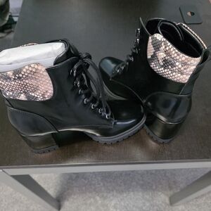 AEROSOLES Black Lace-Up Boots with Pink Snake Print